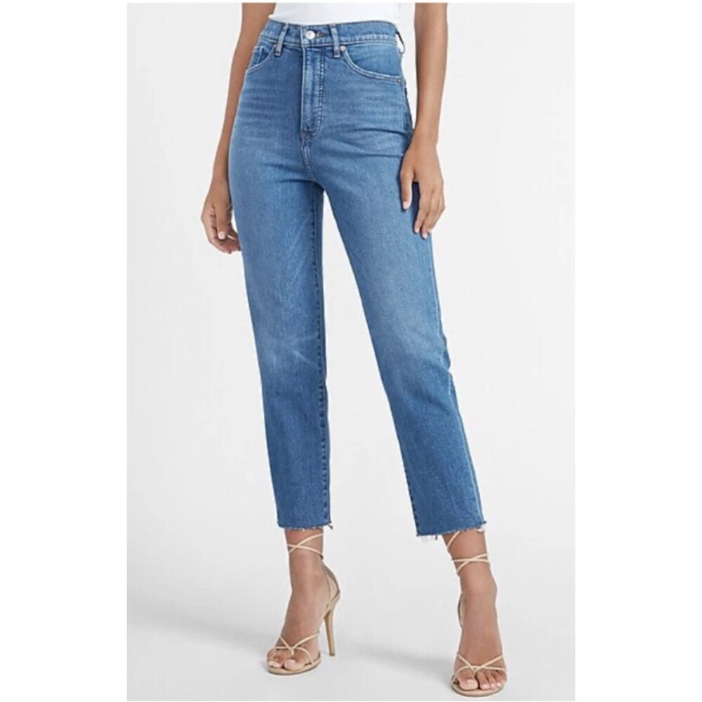 Express Super High Rise Mom Jean
